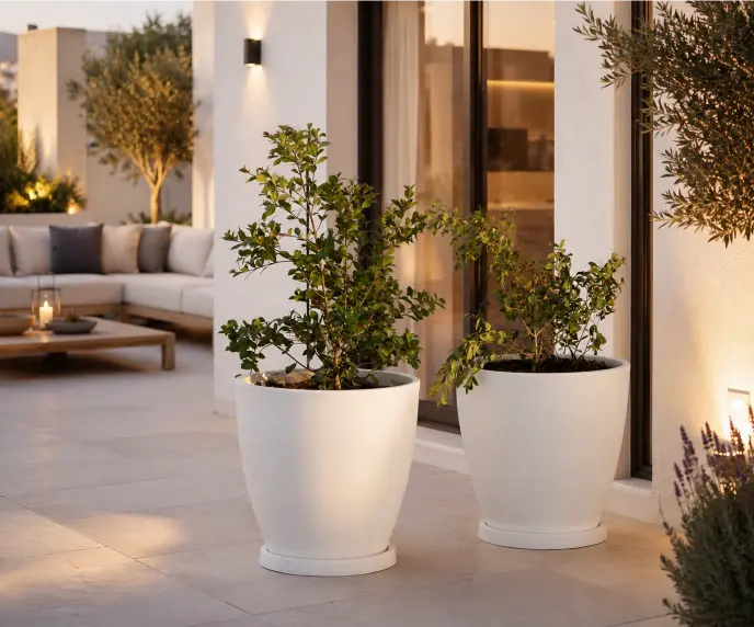 Smooth square flower pot